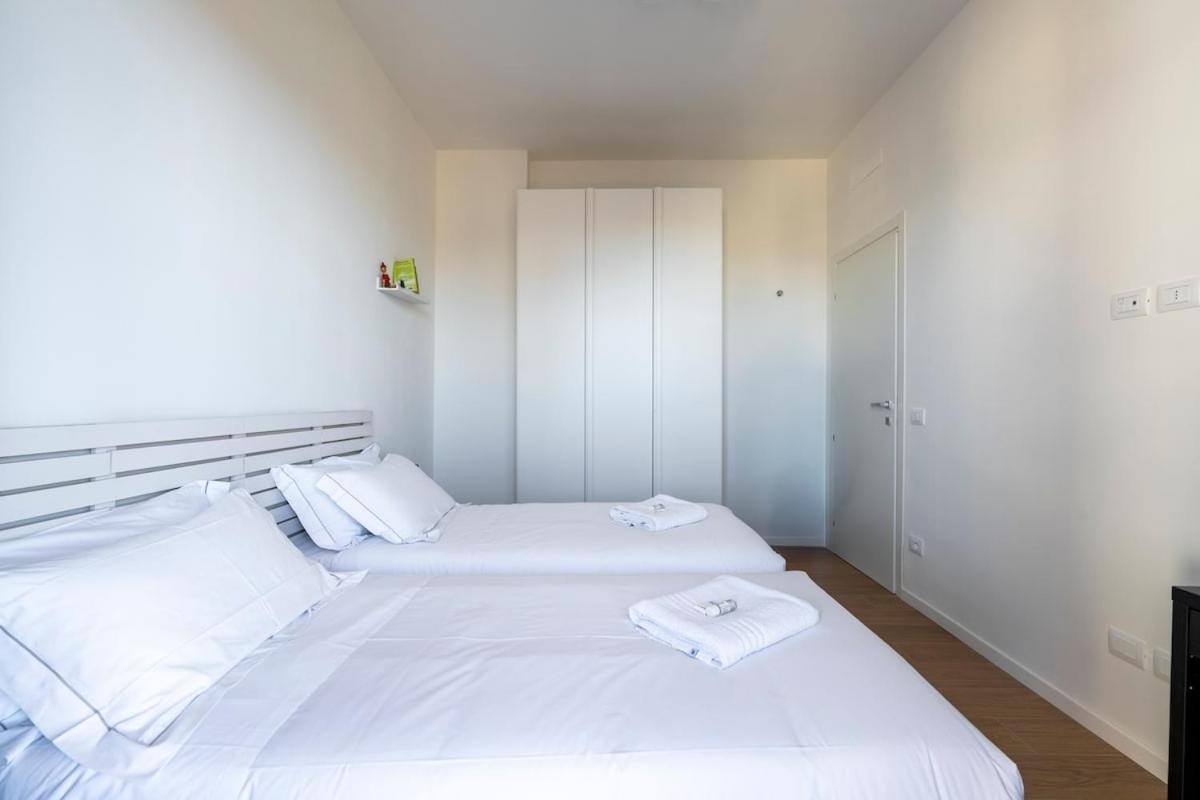 Panoramic Penthouse With Parking Space 2Bdr Florence Exterior photo