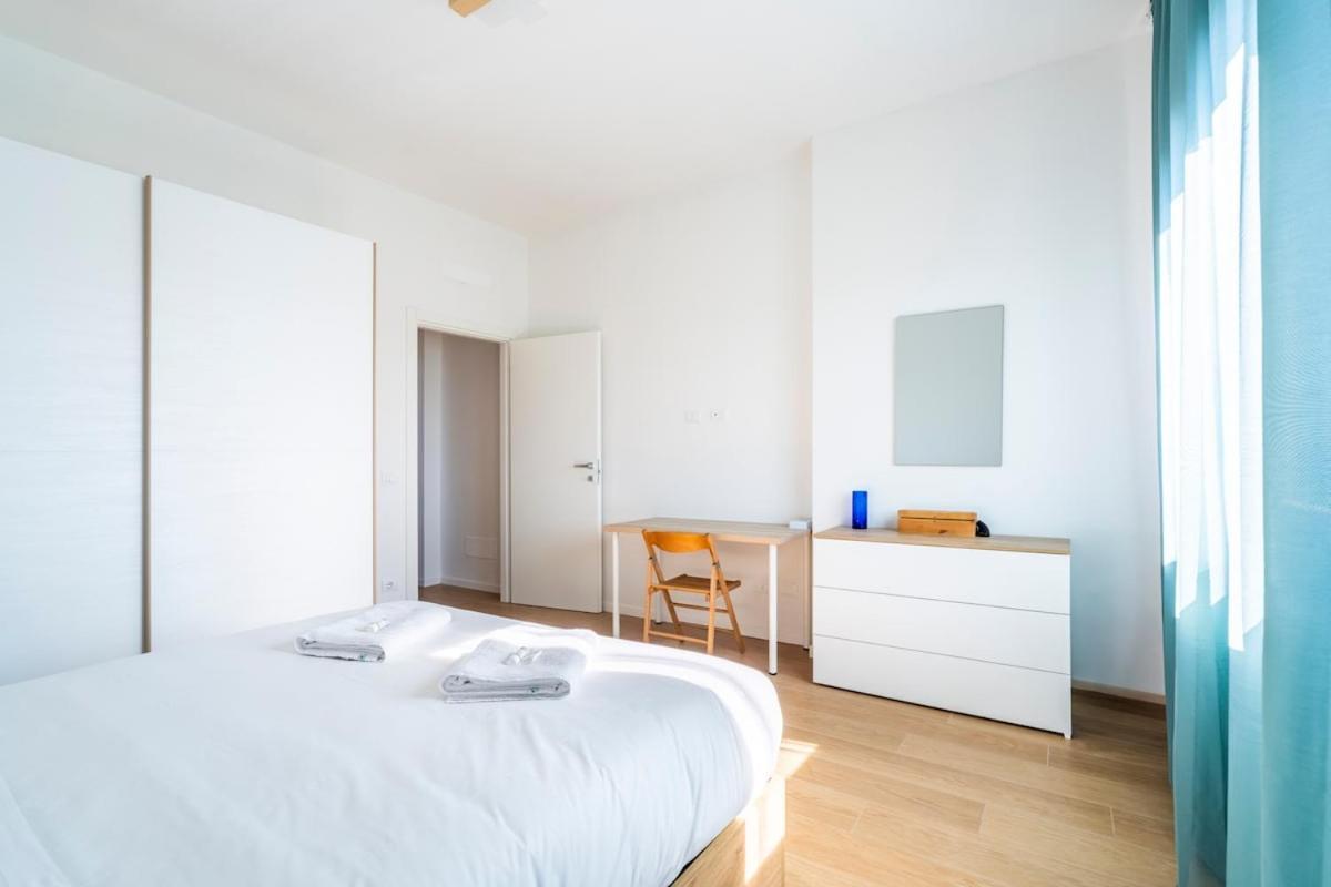 Panoramic Penthouse With Parking Space 2Bdr Florence Exterior photo