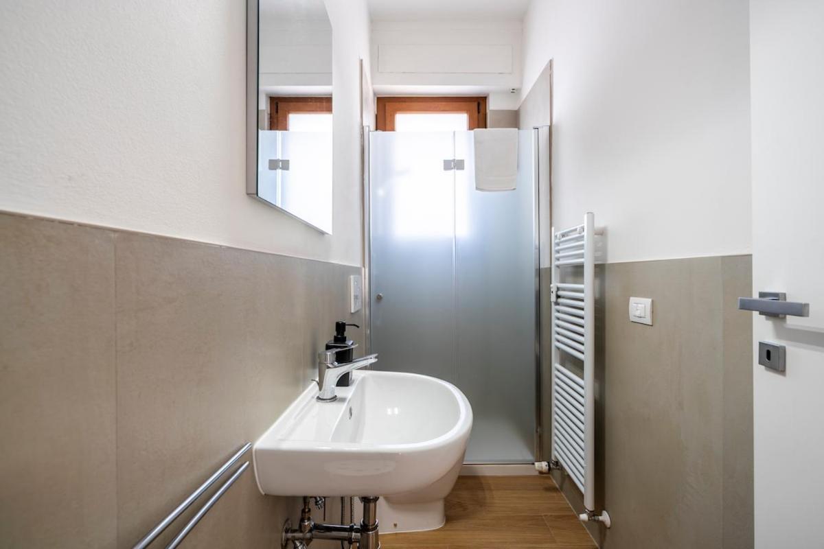 Panoramic Penthouse With Parking Space 2Bdr Florence Exterior photo